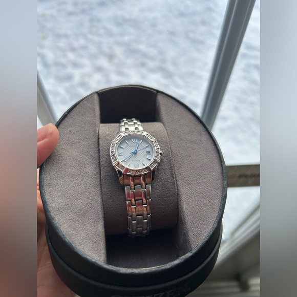 Eco Drive Diamond Collection Watch - Picture 4 of 11